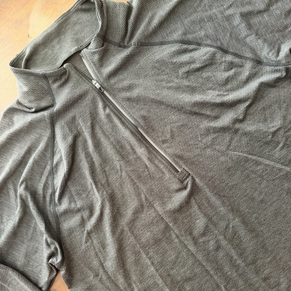 Lululemon Live In Practice Pullover Mens XL Gray 1/4 Zip Long Sleeve Performance